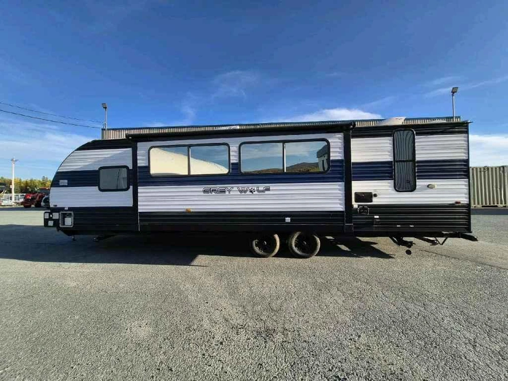 Cherokee Grey Wolf 27dbh 2023 alt