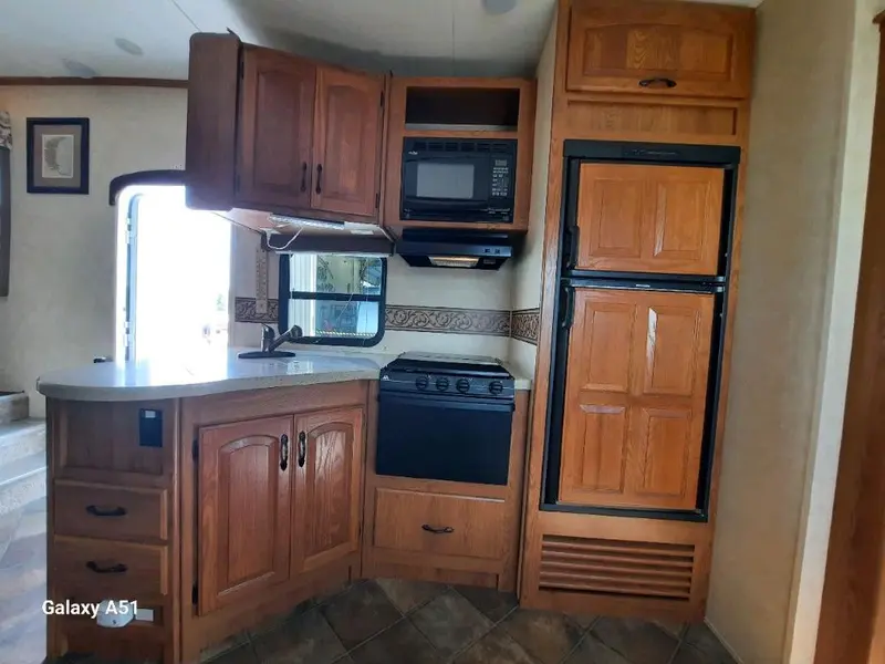 2012 Keystone RV Sprinter copper canyon 275FWBH thumbnail 11