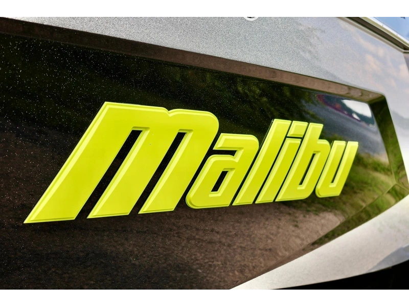 2025 Malibu 22 Mxz alt