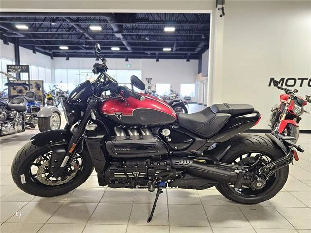 2025 Triumph Rocket 3 Storm R alt