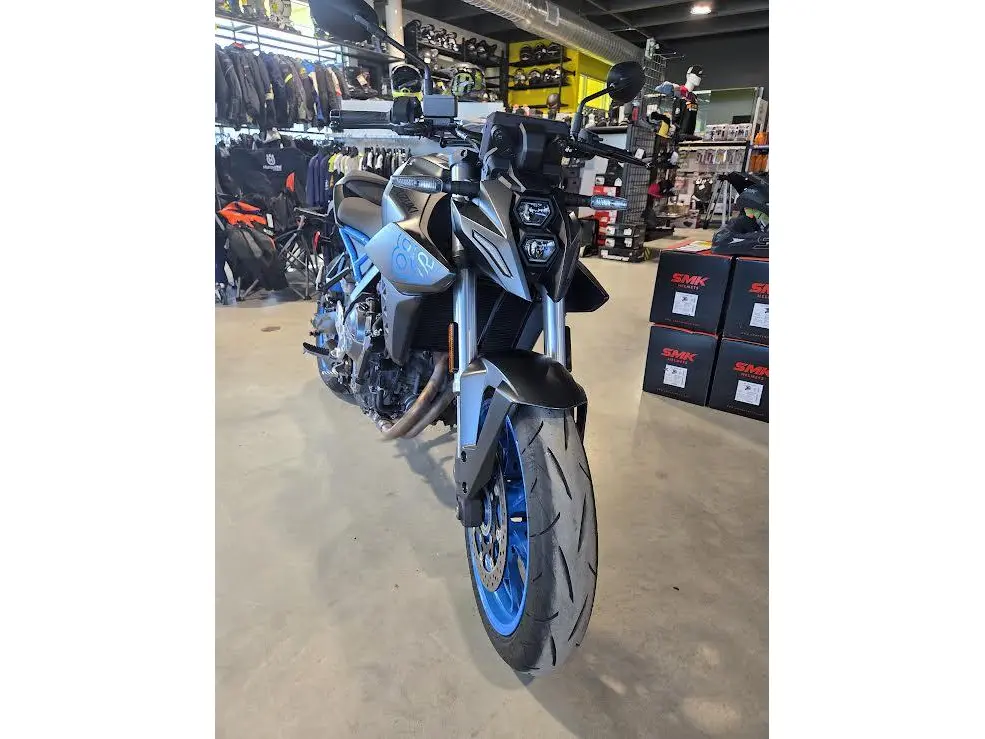 Suzuki GSX 800 S 2024