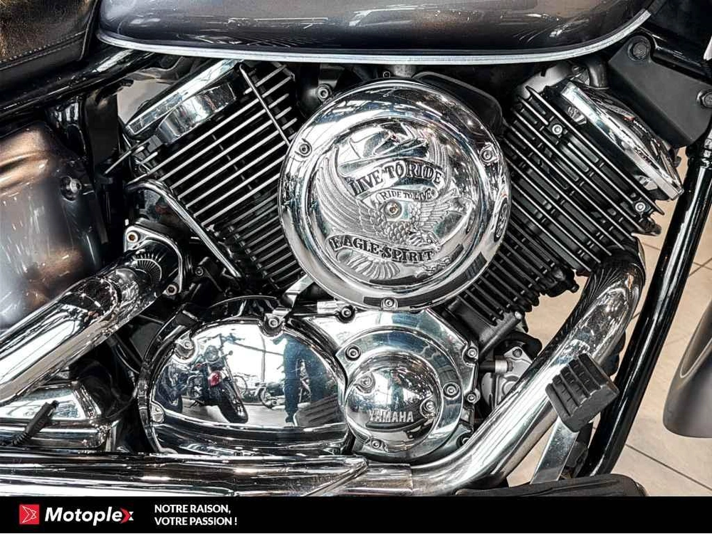 Yamaha V-star 1100 Xvs1100 2004 alt