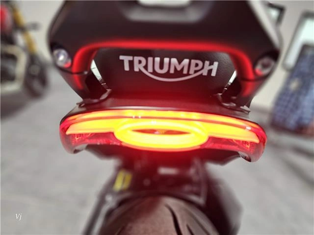 2025 Triumph Rocket 3 Gt alt