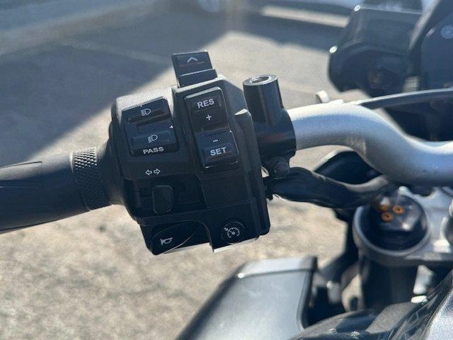 Yamaha Fz10 13,695 Km Seulement 2017 alt