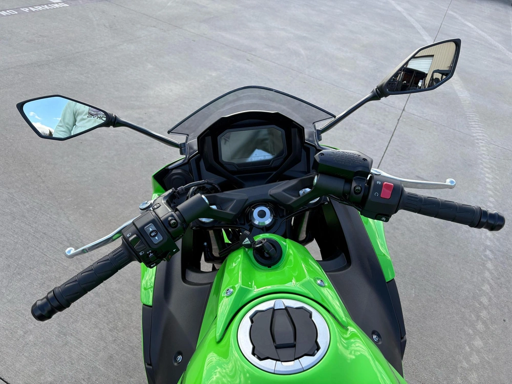 2026 Kawasaki Ninja® 650 Abs Abs alt