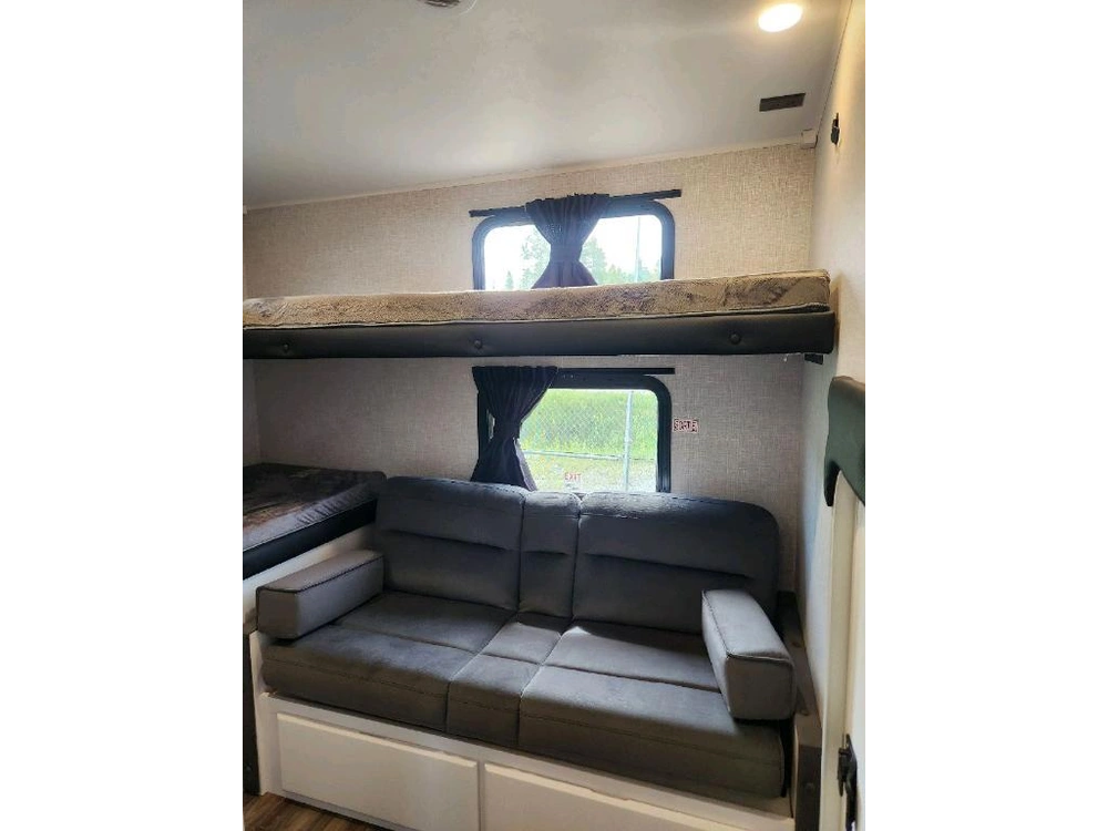 Jayco Eagle Ht 31qcd 2025 alt