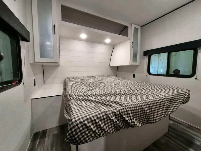 2026 Jayco Jay Flight SLX 295TBS thumbnail 24