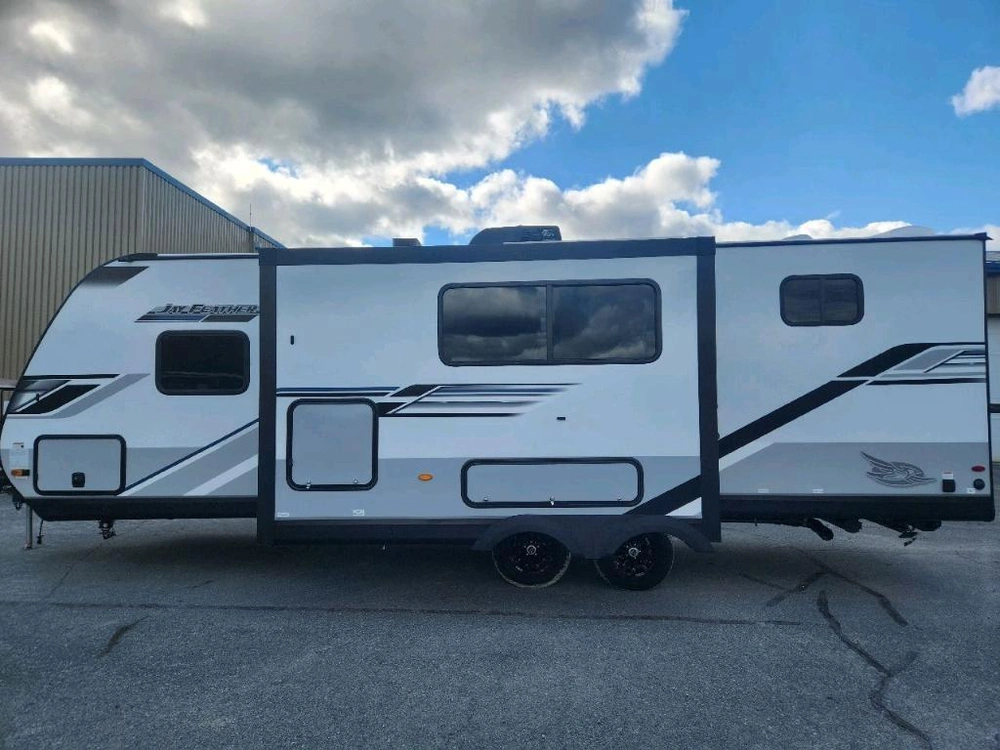 Jayco Jay Feather 24bh 2025 alt