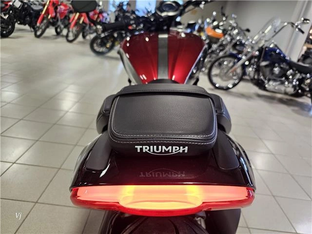 2025 Triumph Rocket 3 Storm R alt