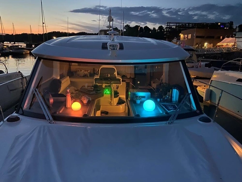 Bavaria Motoryachts E40 Sedan 2018 alt