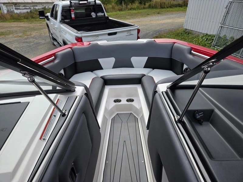 Moomba Moomba Max 2018 alt