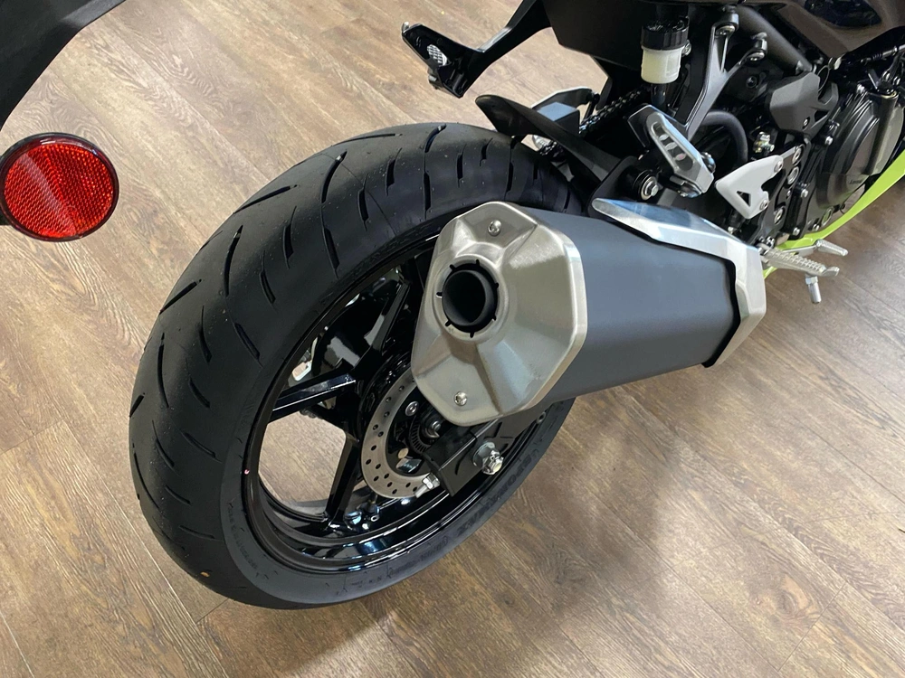 2026 Kawasaki Ninja® 500 Abs alt