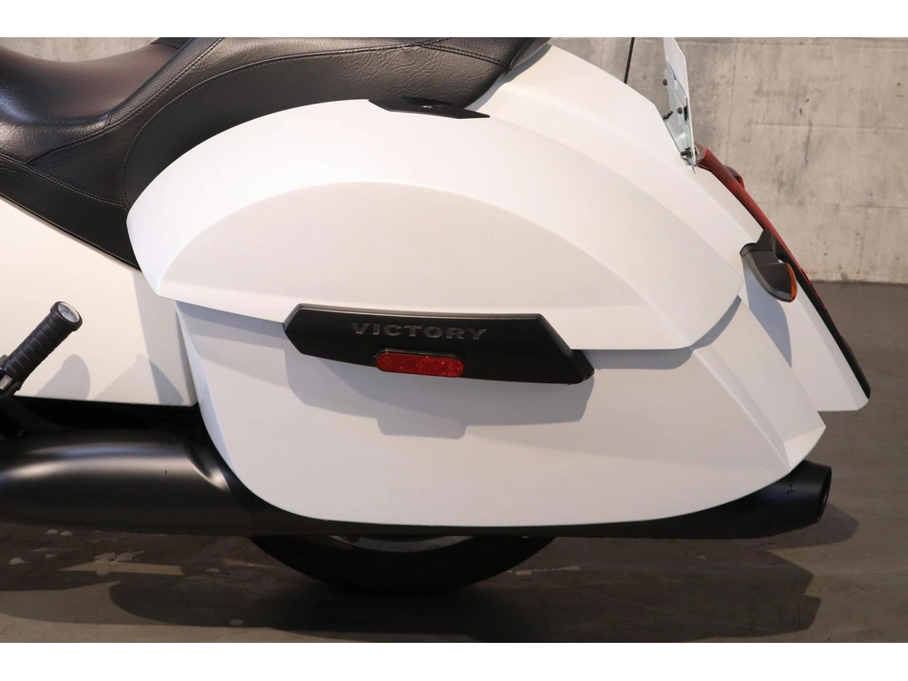 2016 Victory Motorcycles Cross Country V16db36nya alt