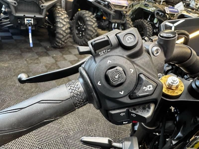 2026 Yamaha Xsr900 alt