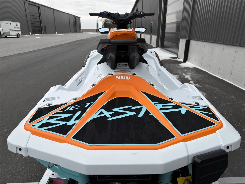 2026 Yamaha Jetblaster Ltd alt