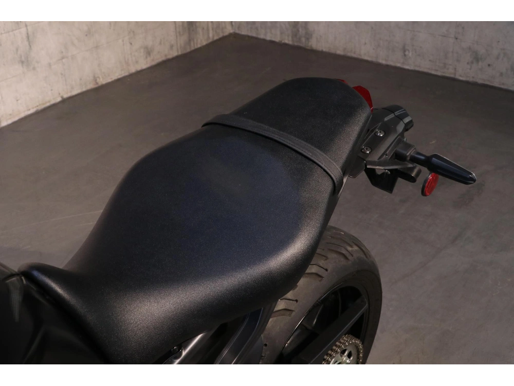 2021 Yamaha Mt-09 alt