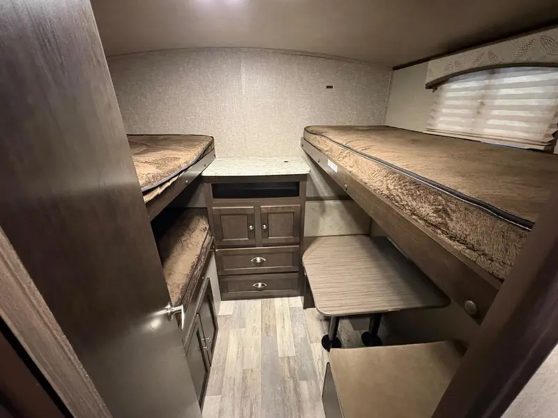 Autre Shadow Cruiser ID280QBS 2018