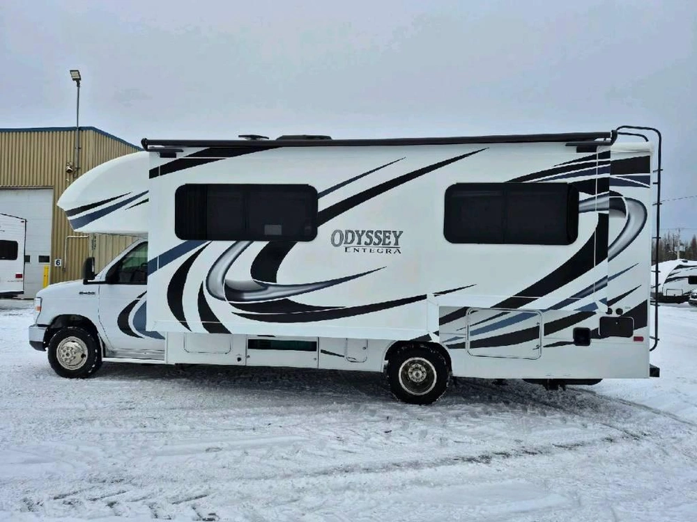 Entegra Coach Odyssey 24b 2020 alt