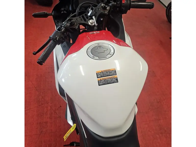 Yamaha YZF-R3 ABS 2026