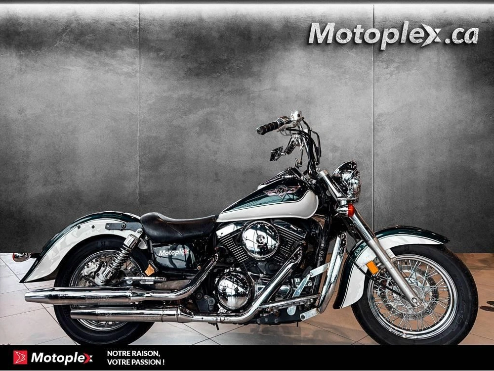 2004 Kawasaki Vulcan 1500 alt