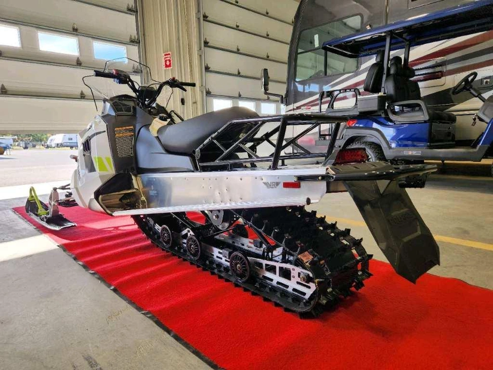 Polaris 550 Voyageur 144 2025 alt