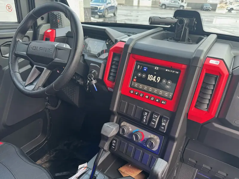 Polaris XPEDITION 1000 XP 5 NORTHSTAR PERFORMANCE RED 2026