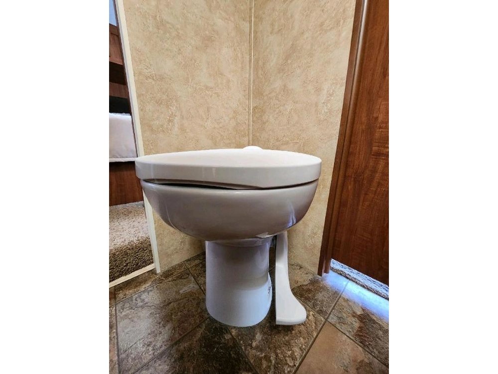 Jayco Eagle 30.5rls 2012 alt