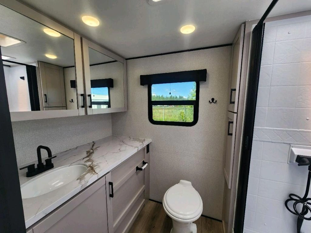 Jayco Jay Feather 25rb 2026 alt