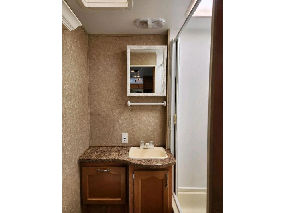 Gulf Stream Conquest 24ftbs 2010 alt