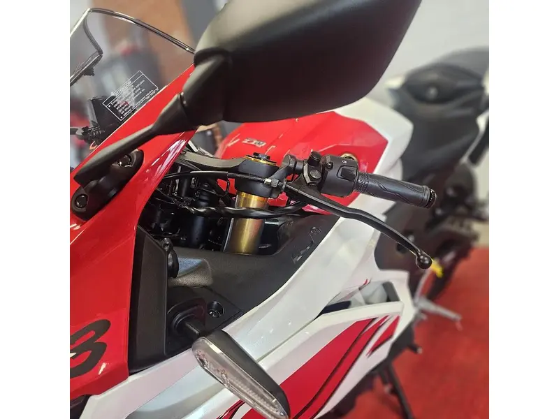 Yamaha YZF-R3 ABS 2026