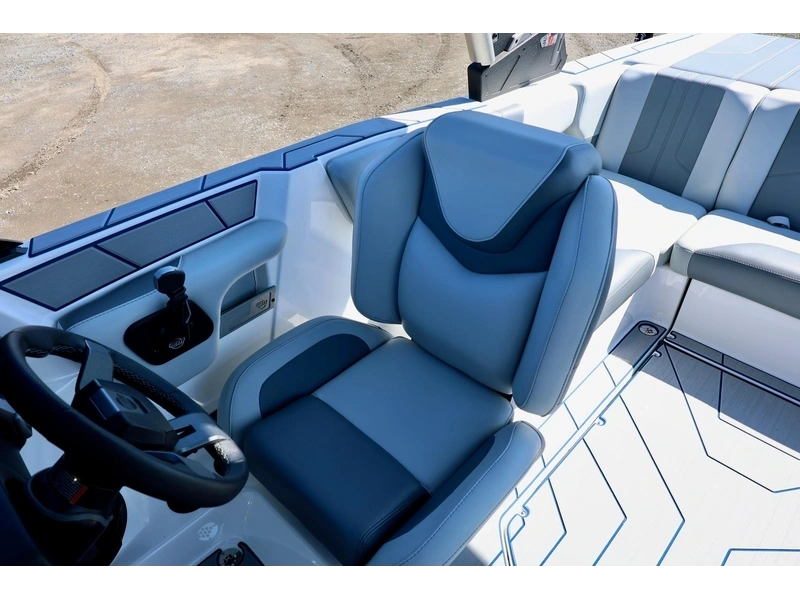 2024 Malibu 21 Lx-r alt