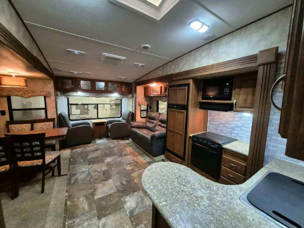 Crossroads Cruiser Aire 28se 2015 alt