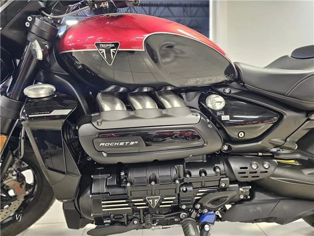 2025 Triumph Rocket 3 Storm R alt