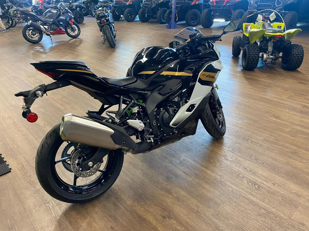 2026 Kawasaki Ninja® Zx™-4rr Abs Abs alt