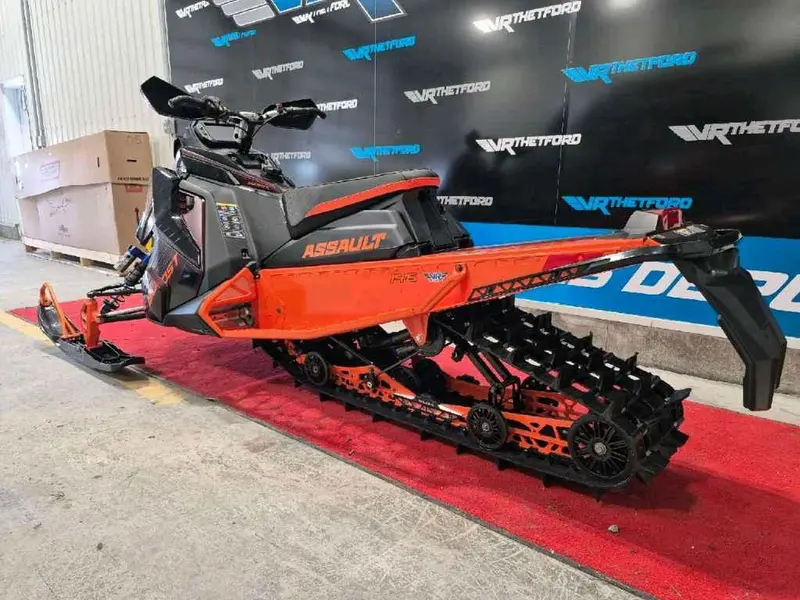 Polaris BOOST SB ASSAULT 146 2025
