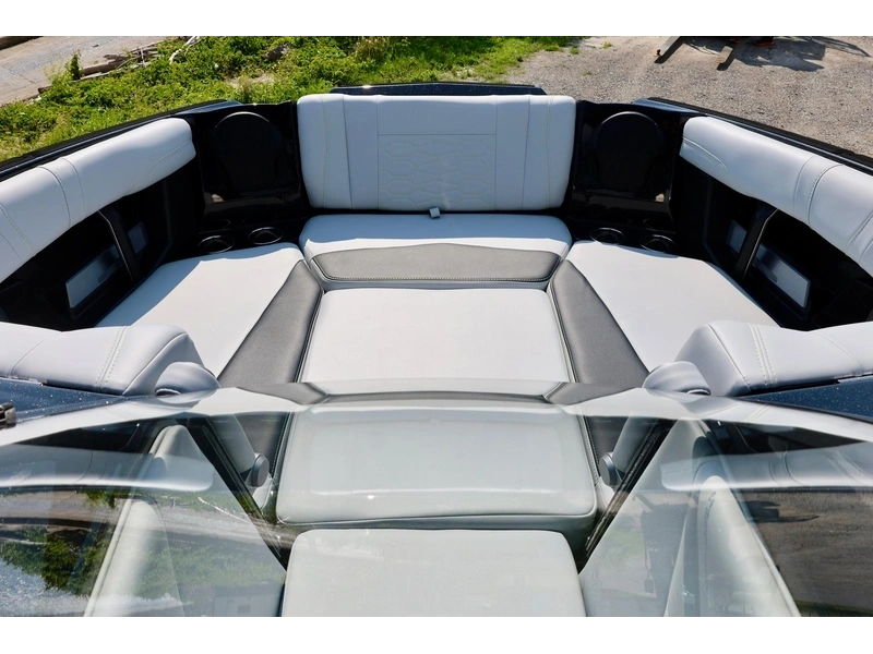 2025 Malibu 22 Mxz alt