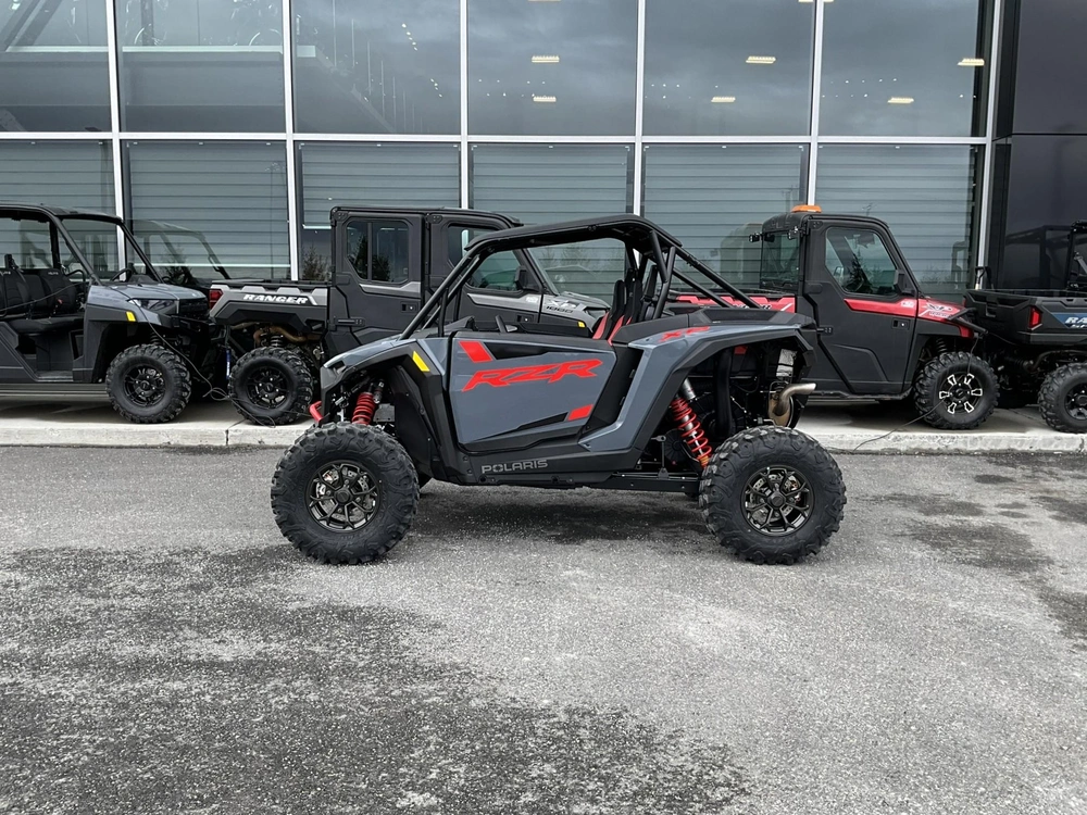 Polaris Rzr Xp 1000 Ultimate 2026 alt