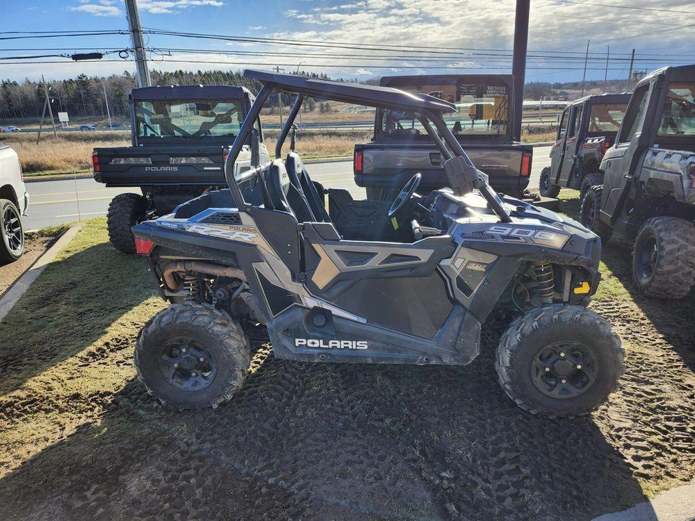 2018 Polaris Rzr® 900 Eps Titanium Metallic alt