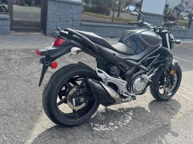 Suzuki Sv6550 Gladius 2014 alt