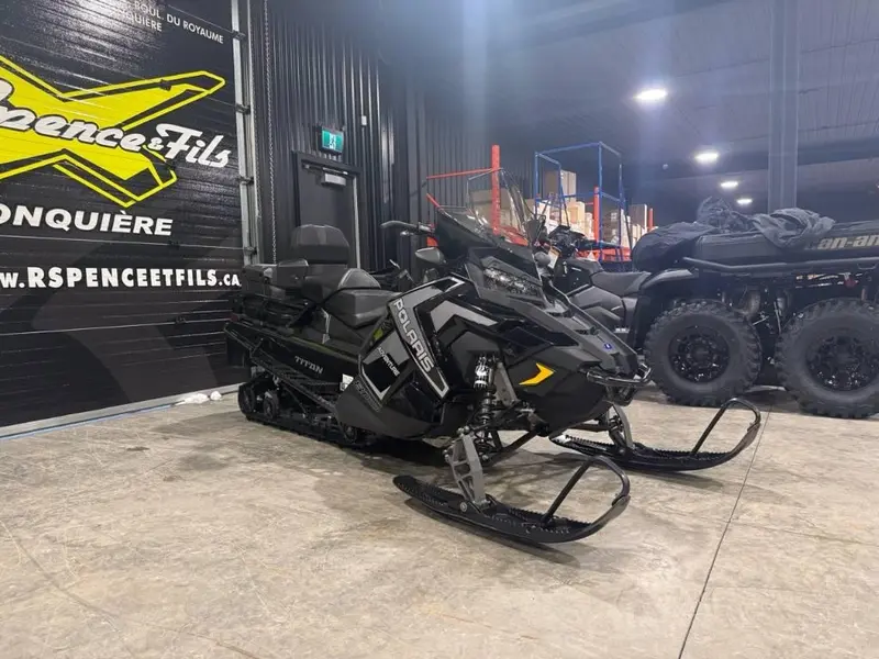 Polaris TITAN ADV 800 2022