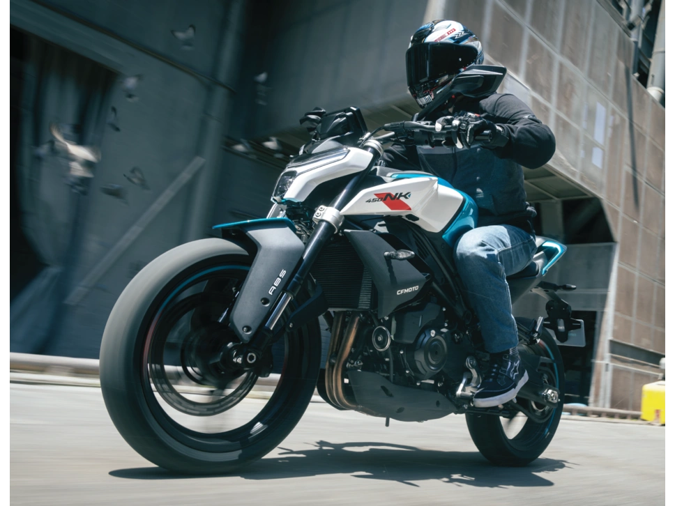 Cfmoto 450nk Rabais De 3,000$ Et Financement 60 Mois À 5.99% 2024 alt