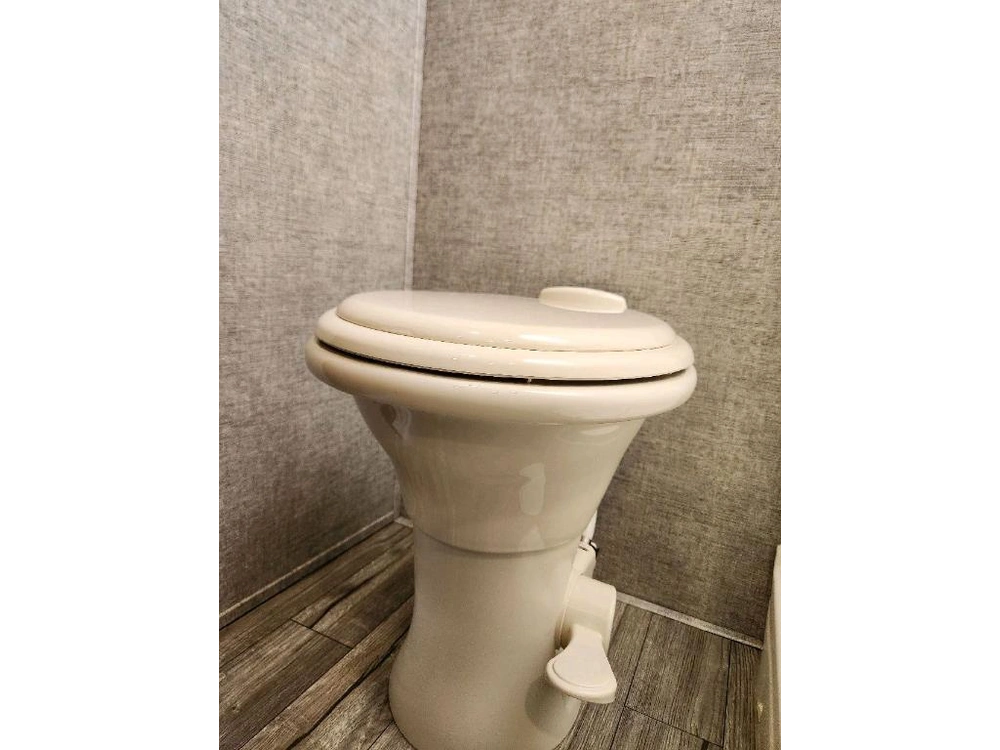 Cherokee Arctic Wolf 265bhd 2019 alt