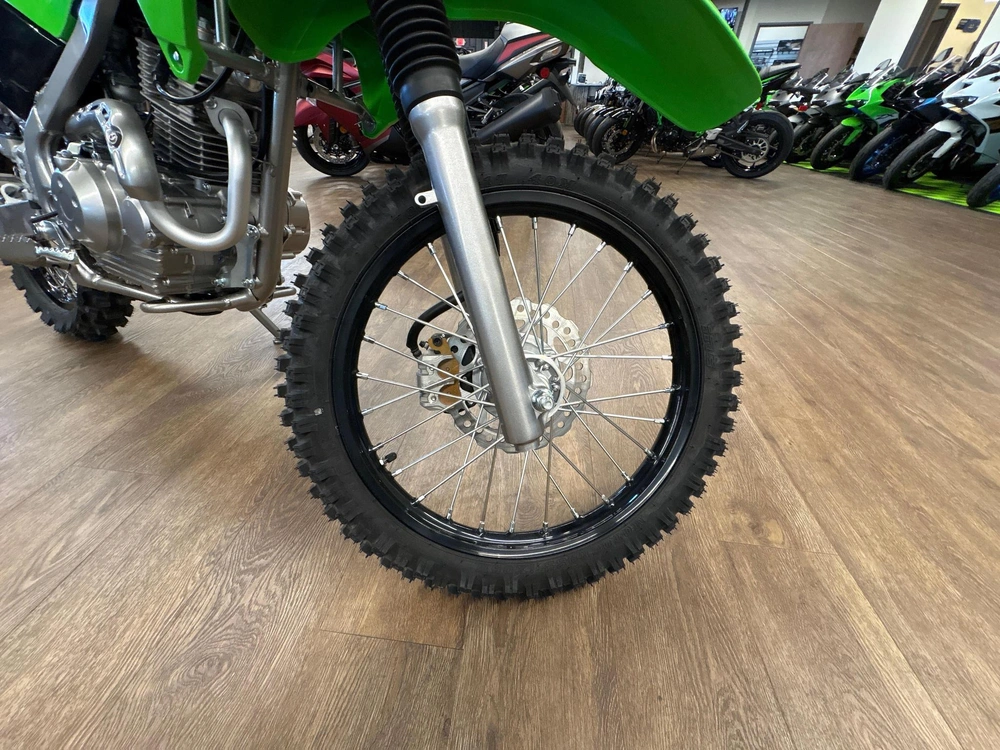 2026 Kawasaki Klx® 140r 140r alt