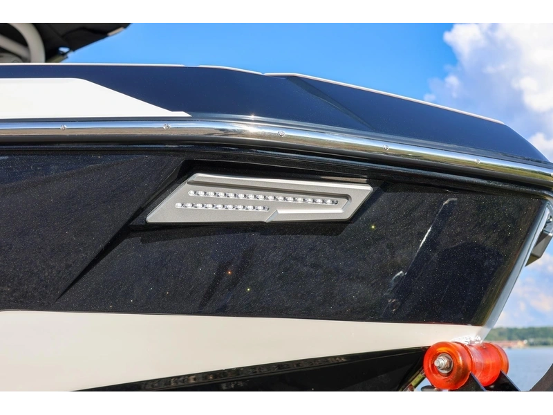 2026 Malibu 22 Lsv alt