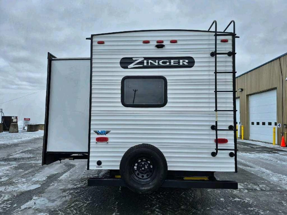 Crossroads Zinger 331bh 2023 alt