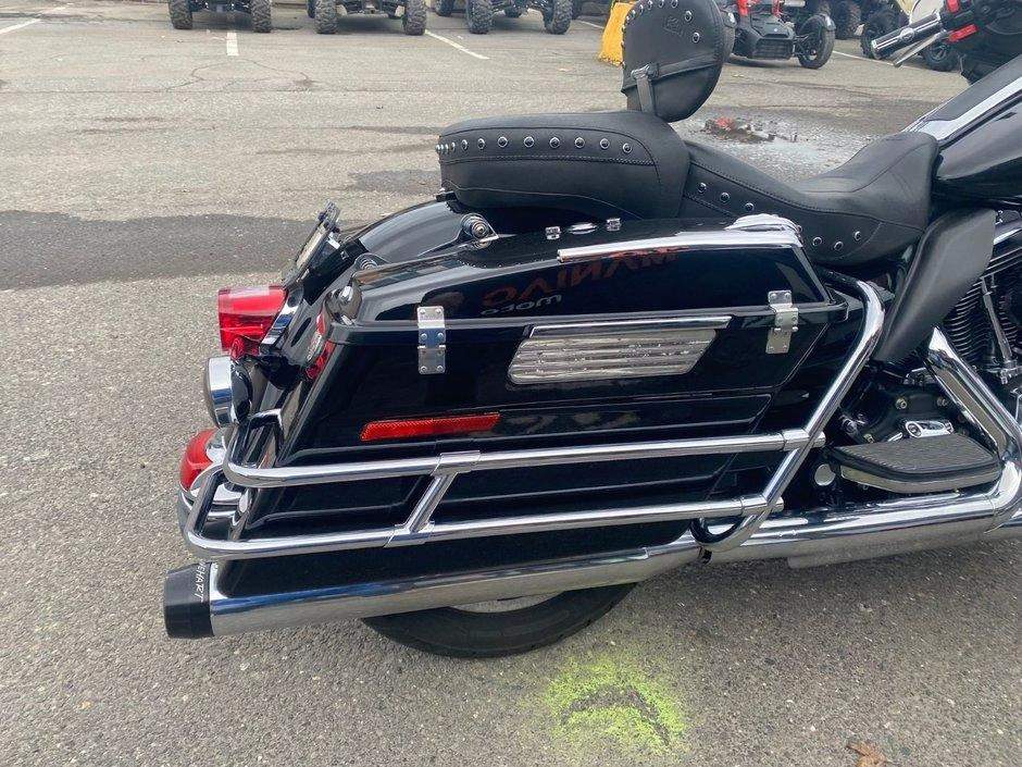 Harley-davidson Electra Glide Police Flhtpi 2010 alt