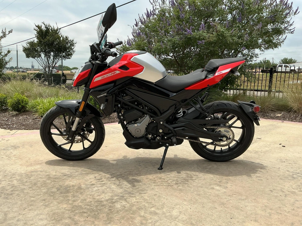 2024 Cfmoto 300nk 300 alt