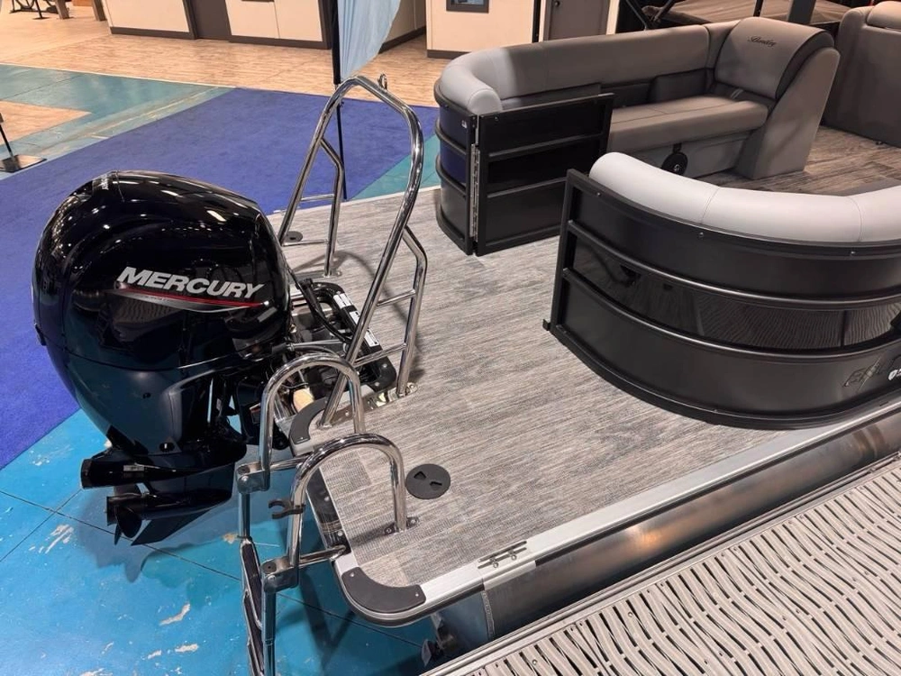 Bentley 223 Bolt 2026 alt