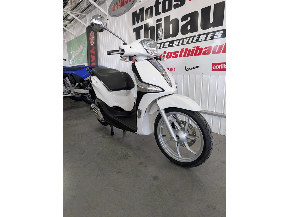 2021 Piaggio Liberty 50 alt