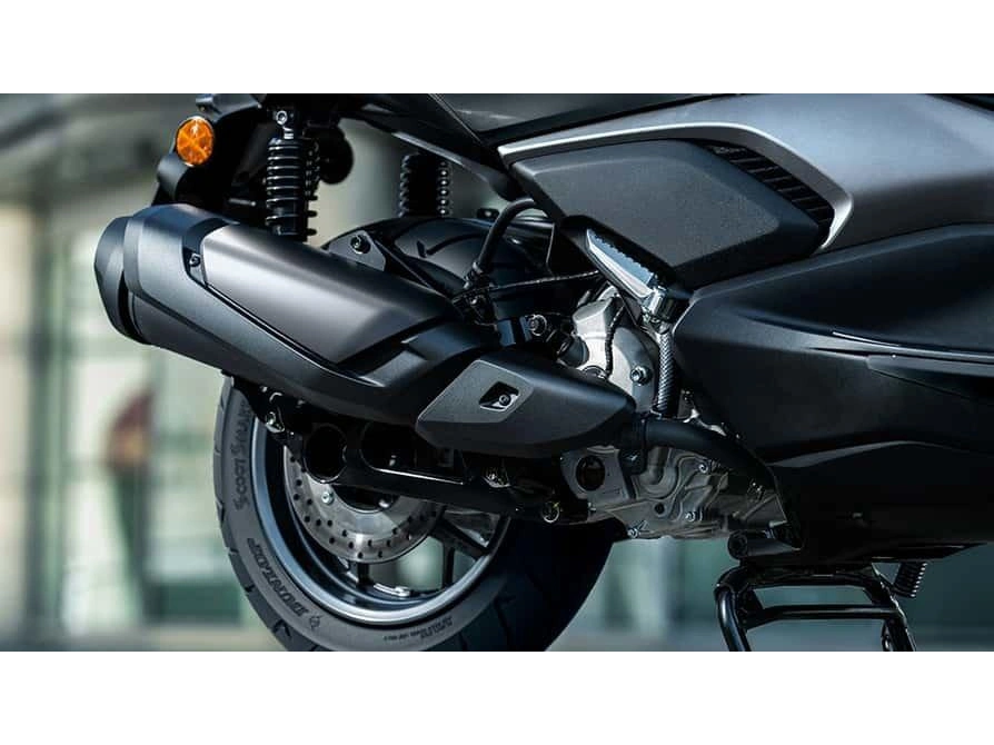 Yamaha Xmax 2025 alt